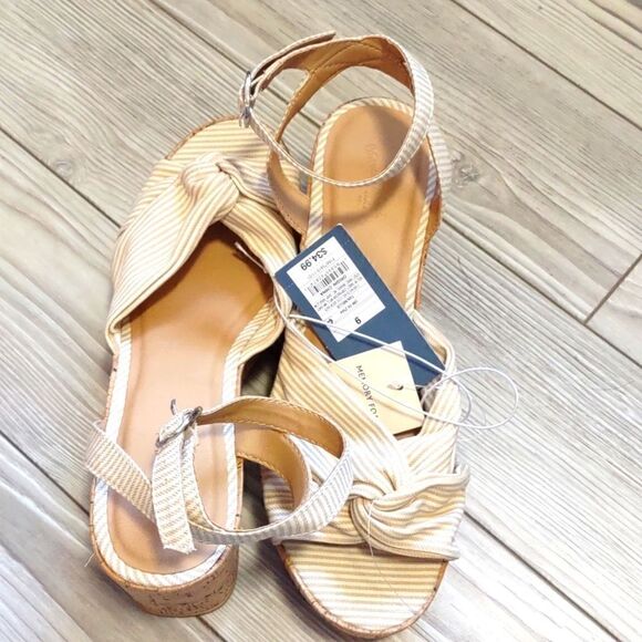 (8-0902) Universal Thread Tan Mellie Shoes Wedges Sz 9 - Picture 7 of 10